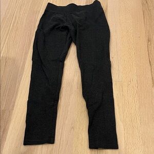 Ann Taylor Loft Lou & Grey women’s Petite Black Textured Leggings